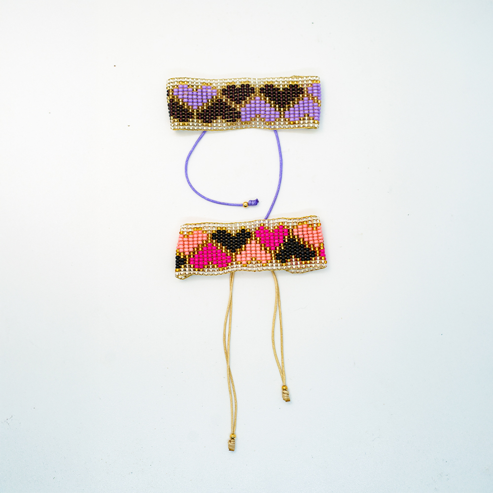 Pulseras de corazones