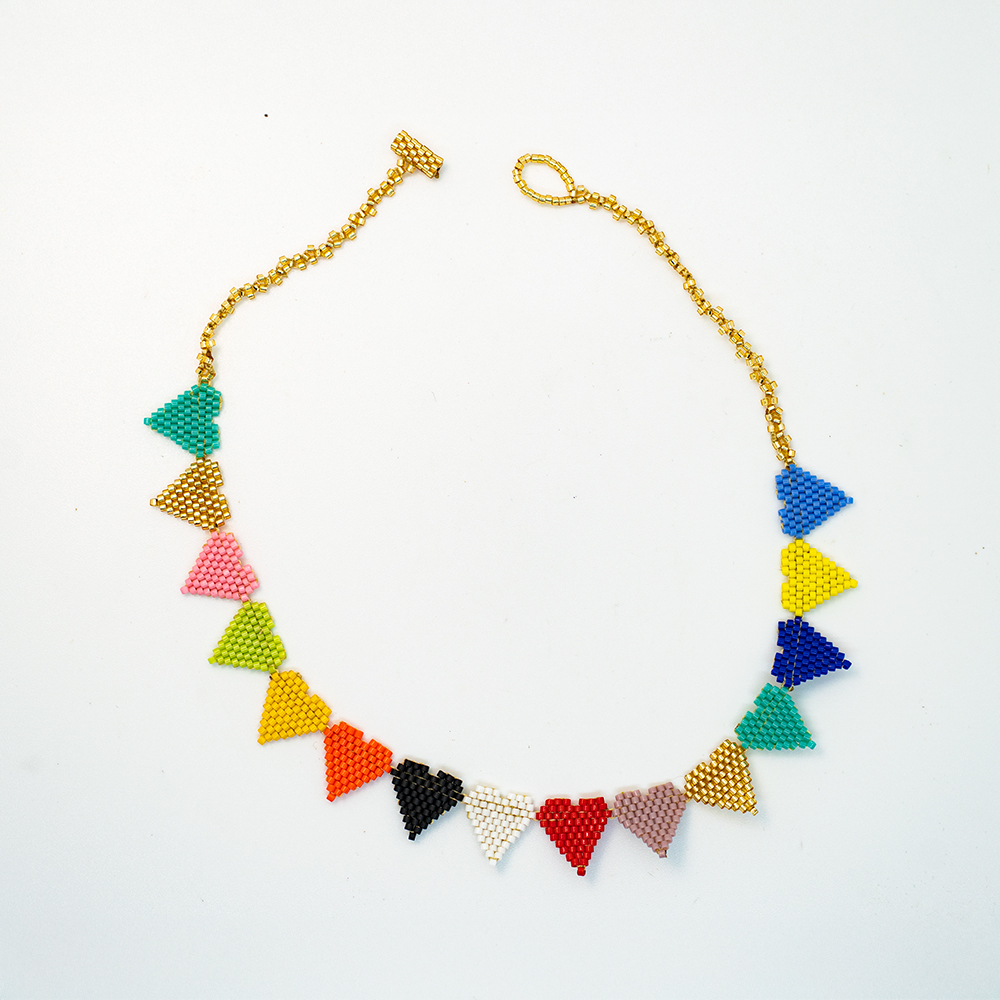 Collar de colores