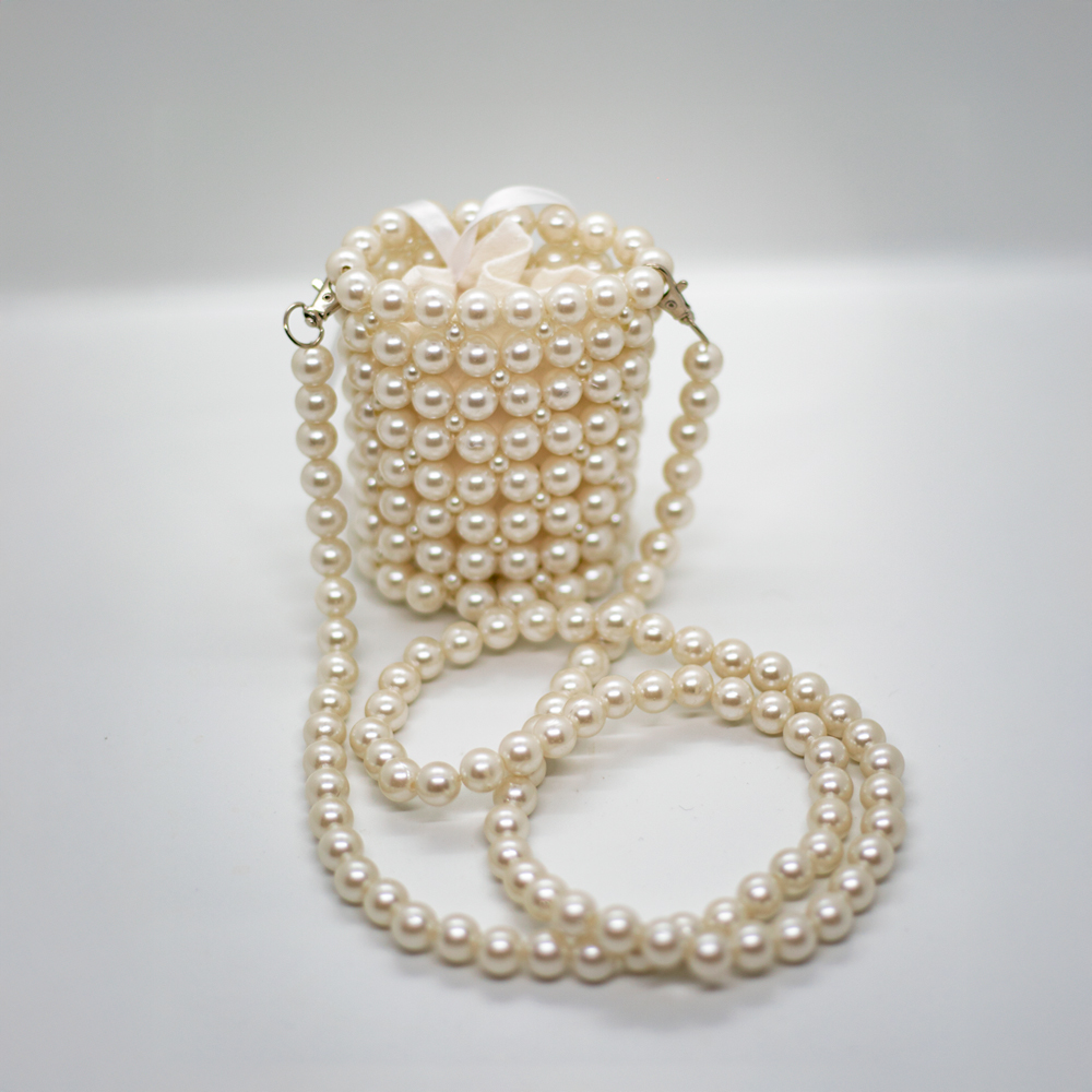 Bolso de perlas