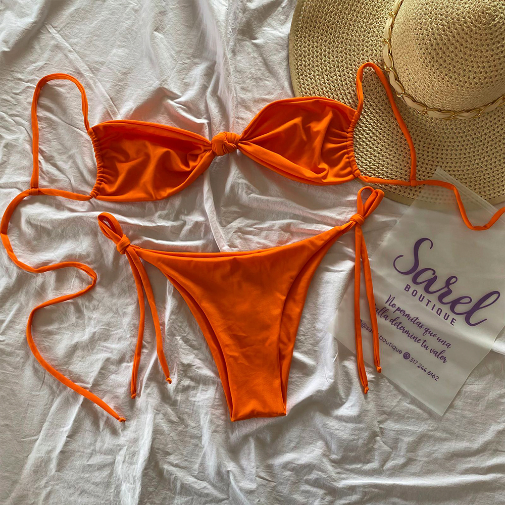 Traje de baño naranja