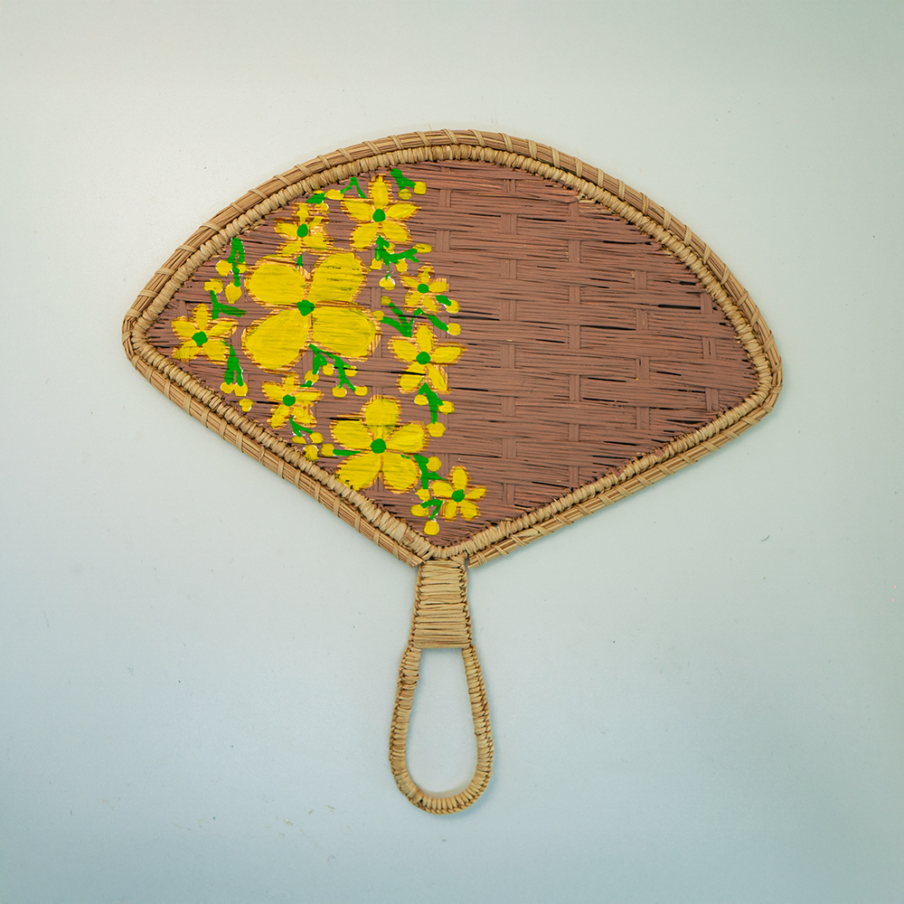 Abanico mitad con flores