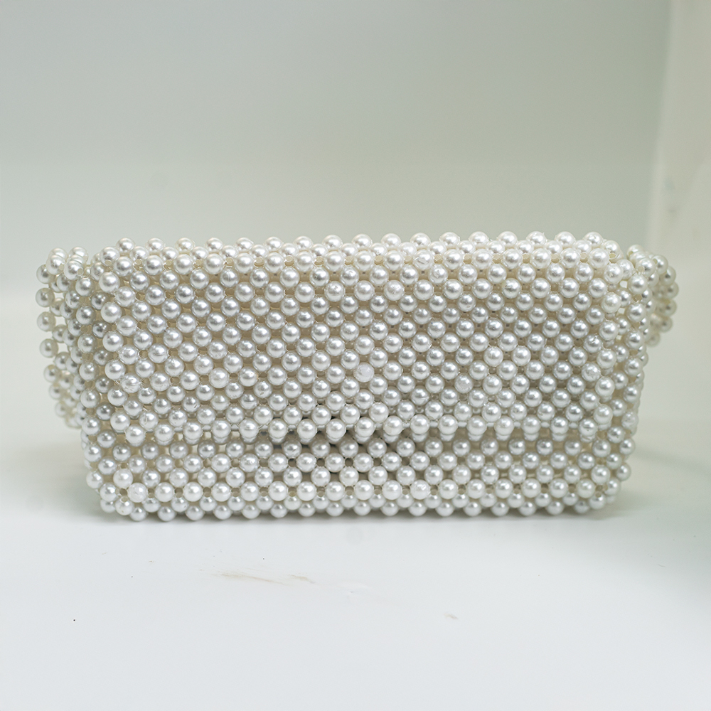 Bolso ancho de perlas