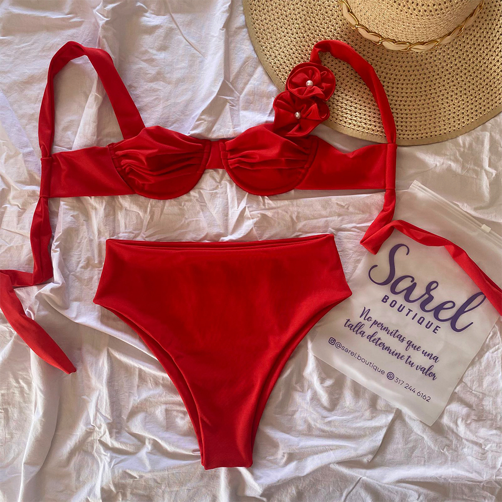 Traje de baño rojo