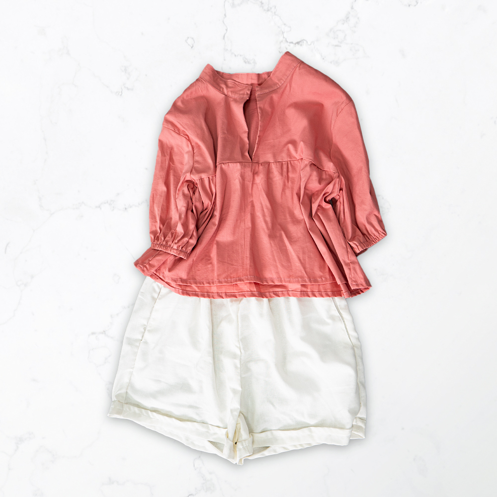 Conjunto blanco y rosado