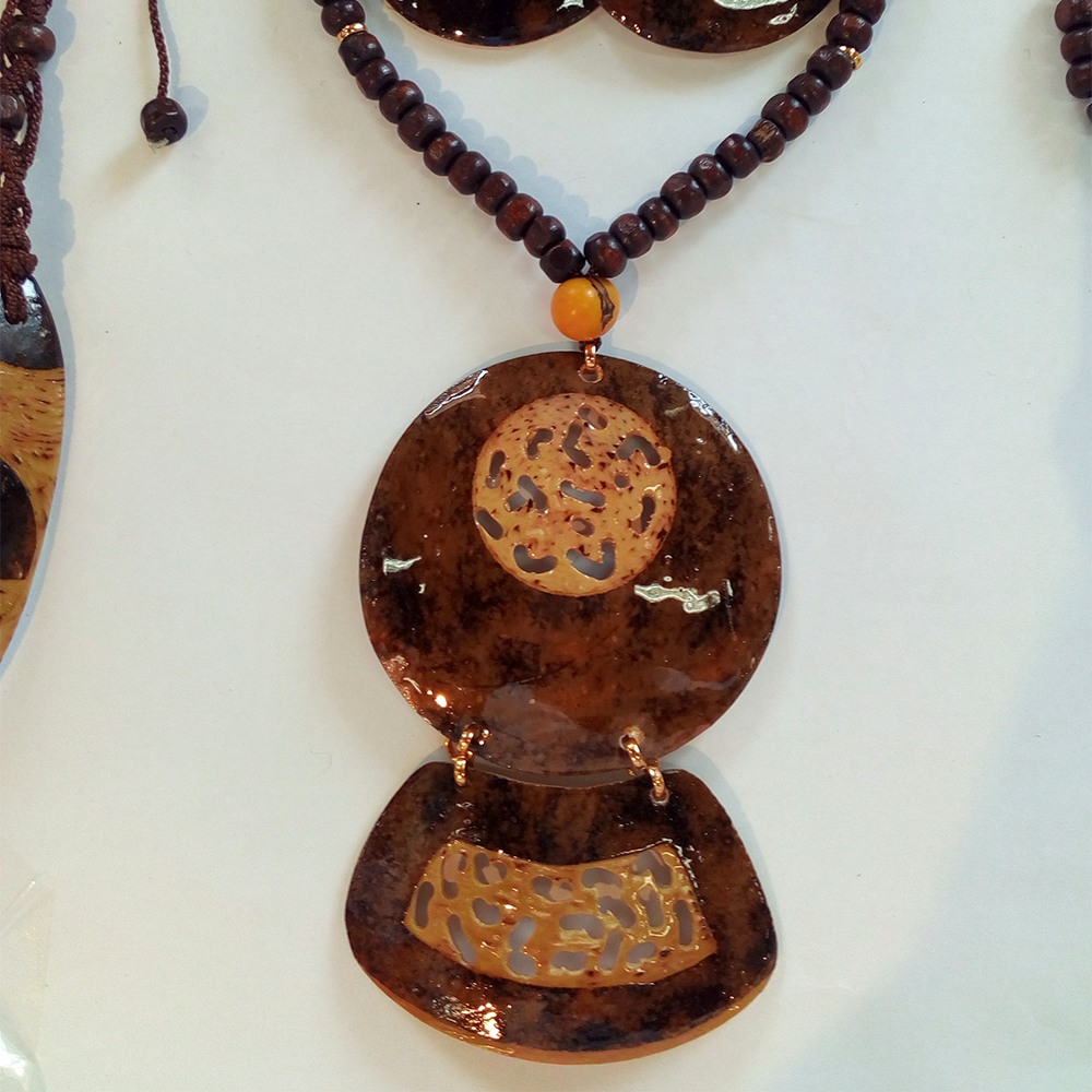 Collar decorado