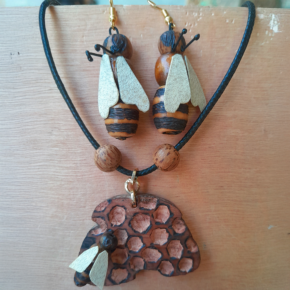 Juego de collar decorativo