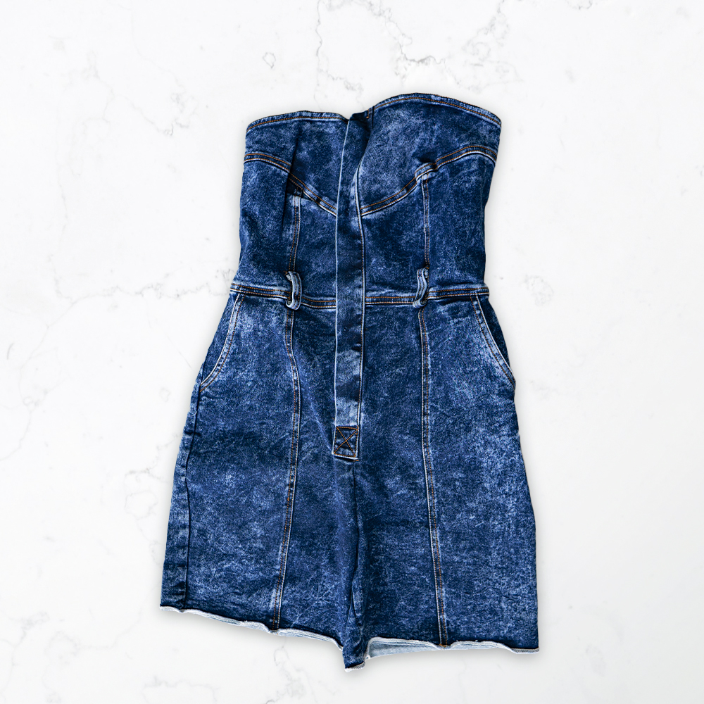 Vestido azul oscuro